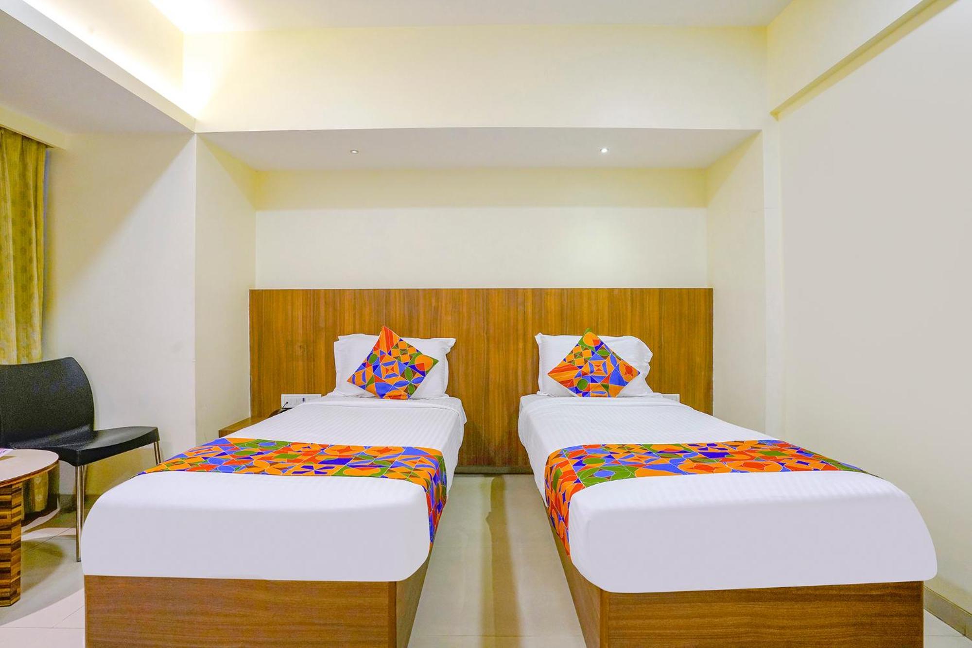 Fabexpress Kuber - Nr Apmc Vashi, Navi Mumbai Hotel Exterior photo